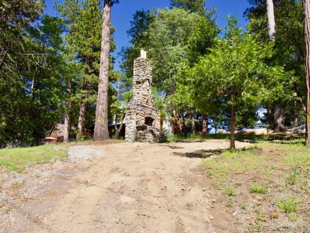 Land for sale in Green Valley Lake, California
