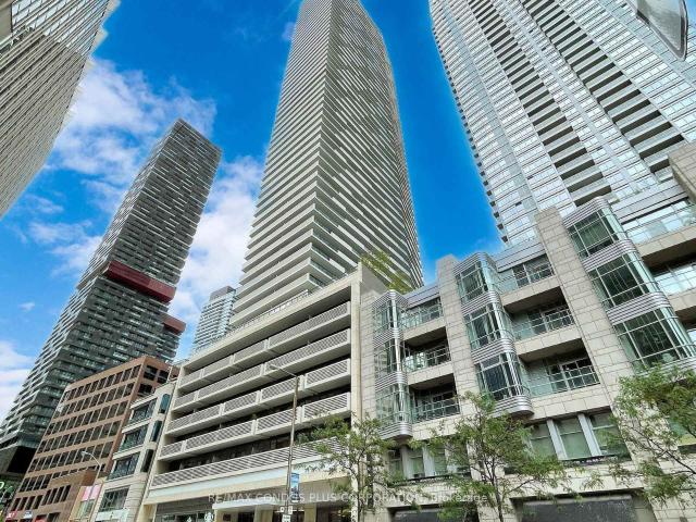 Condo for sale in Toronto, Golden Horseshoe