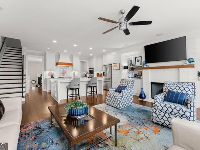 Townhouse for sale in Duluth, Georgia