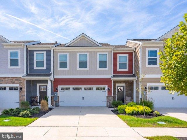 Townhouse for sale in Delaware