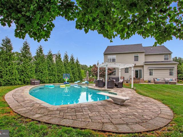 House for sale in Riva, Maryland