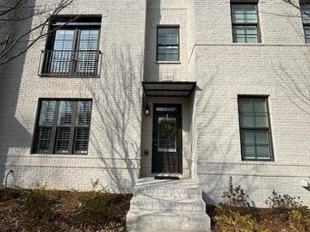Townhouse for sale in Duluth, Georgia