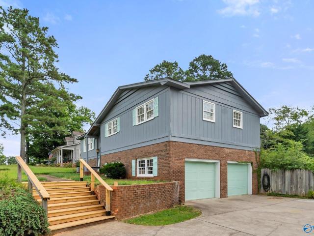 House for sale in Scottsboro, Alabama