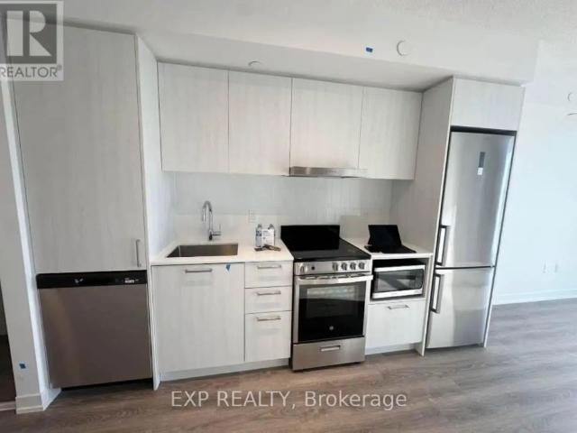 Apartment for rent in Interchange Hwy 400 & 7, Vaughan