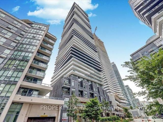 Condo for rent in Toronto, Golden Horseshoe