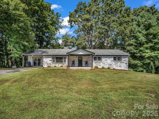 House for sale in Hendersonville, North Carolina