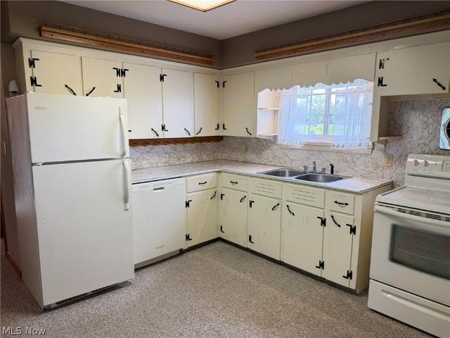House for sale in Fredericksburg, Ohio