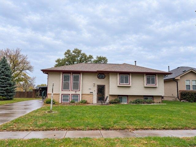 House for sale in Carter Lake, Pottawattamie County