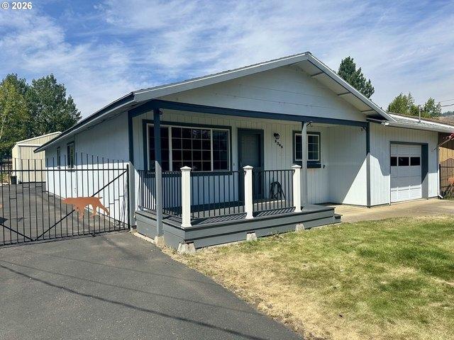 House for sale in Oregonia