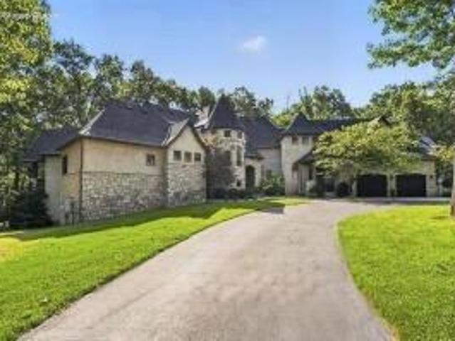 House for sale in Springfield, Missouri
