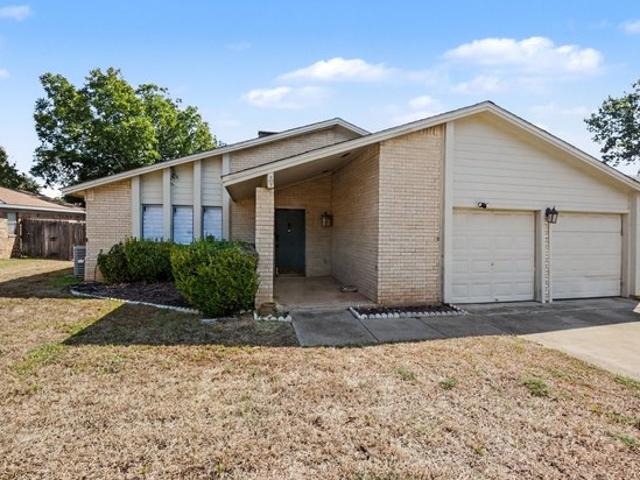 House for sale in Bedford, Tarrant County