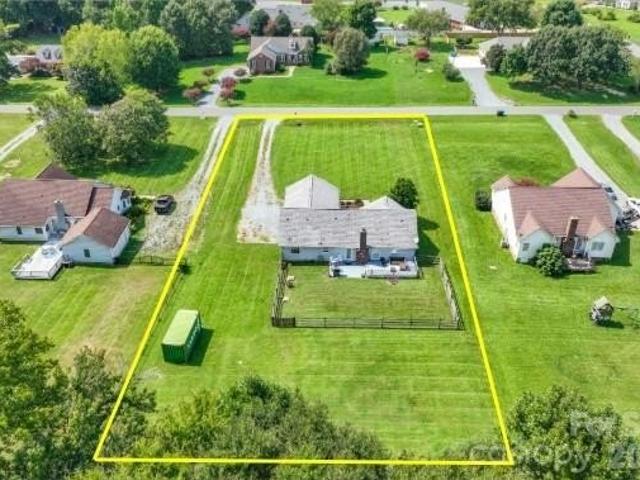 House for sale in Weddington Ridge, Monroe