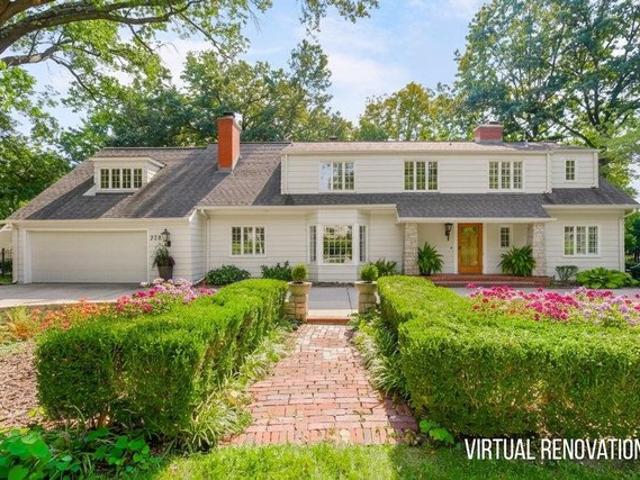 House for sale in Mission Hills, California