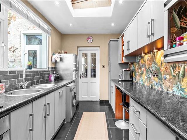 Terraced House for sale in Dundalk, North Tipperary