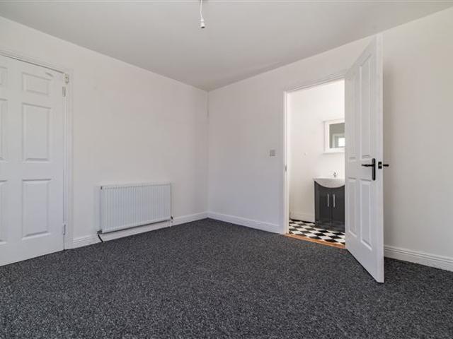Detached House for sale in Portarlington, North Tipperary