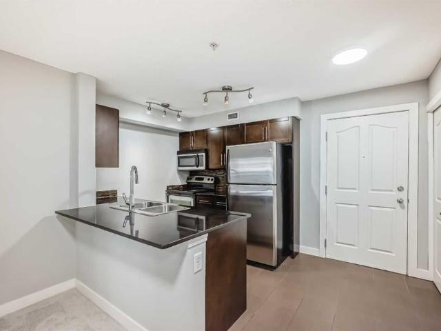 Apartment for sale in Northwest, Alberta
