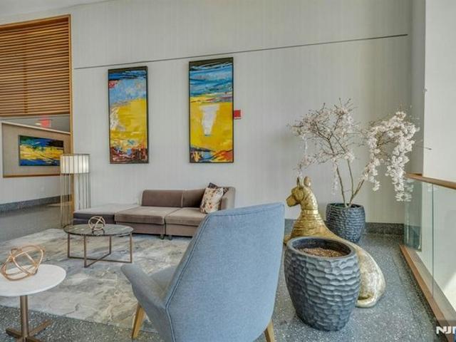 Condo for sale in Cliffside Park, New Jersey