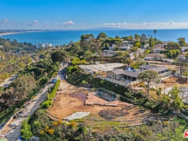 Land for sale in Canoga Park, California