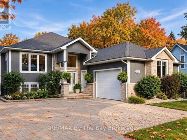 House for sale in Collingwood, Central Ontario