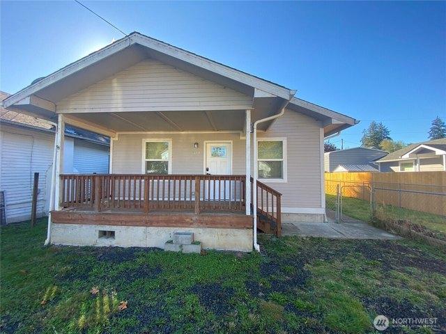 House for sale in South Bend, Washington