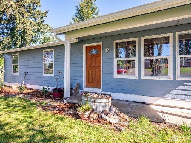 House for sale in Winlock, Washington