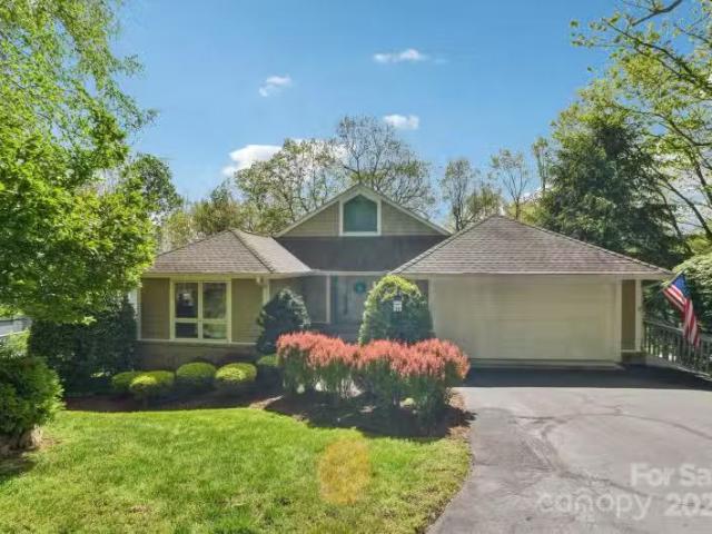 Condo for sale in Hendersonville Condo for sale in Hendersonville