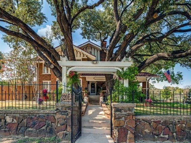 House for sale in Dallas, Dallas County