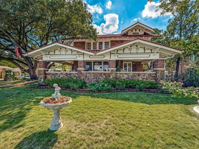 House for sale in Dallas, Dallas County