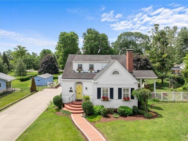 House for sale in Edgar, Illinois
