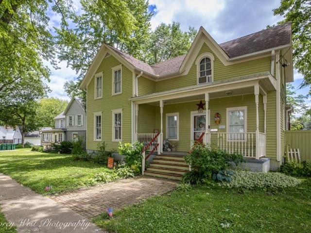 House for sale in Sycamore, Illinois