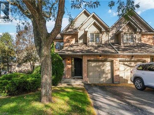 Townhouse for rent in Spring Valley, Hamilton