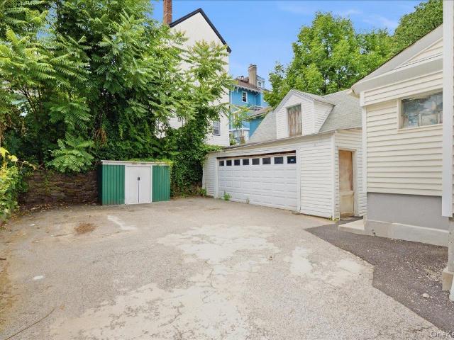 House for sale in Mount Vernon, New York