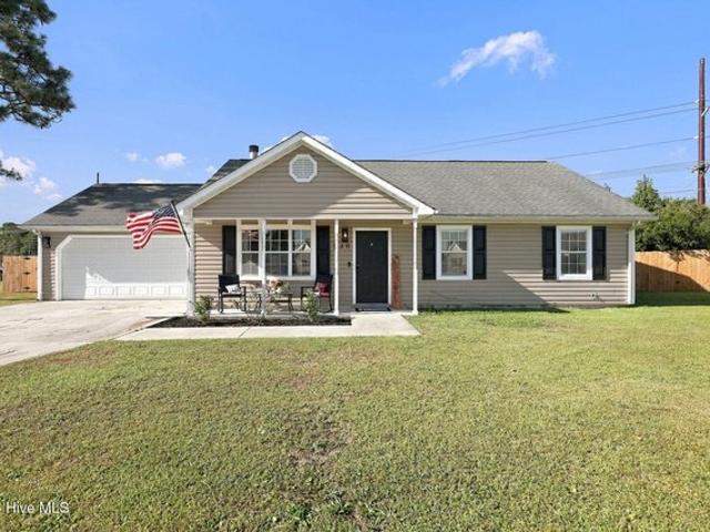 House for sale in Hubert, Onslow County