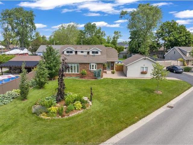 House for sale in Kingsville, Ontario