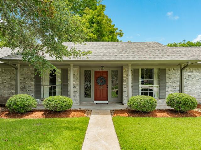House for sale in Lake Jackson, Texas