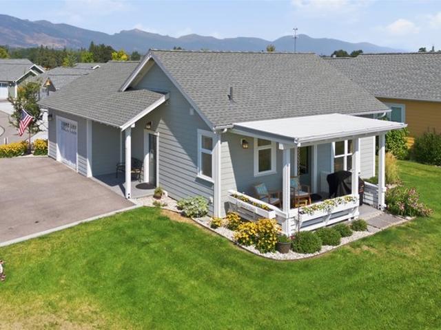 House for sale in Riverside Crossing, Hamilton
