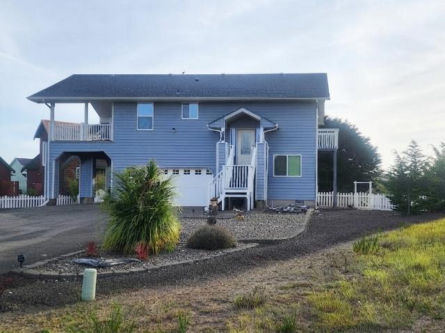 House for sale in Ocean Shores, Grays Harbor County