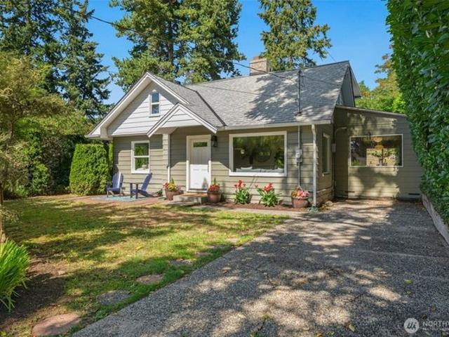 House for sale in Shoreline, Washington