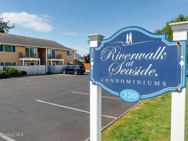 Condo for sale in Seaside, Clatsop County