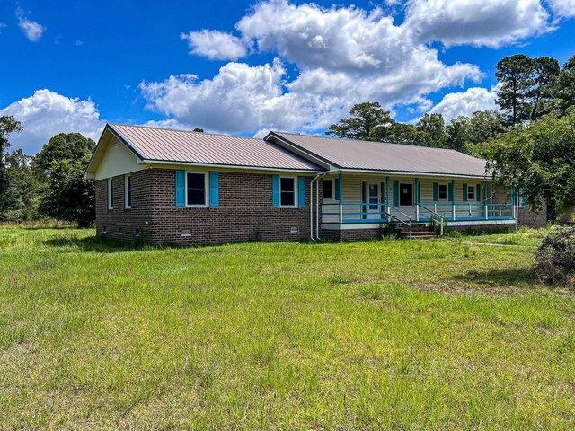 House for sale in Hemingway, South Carolina