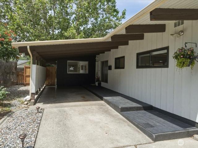 House for sale in Wenatchee, Washington