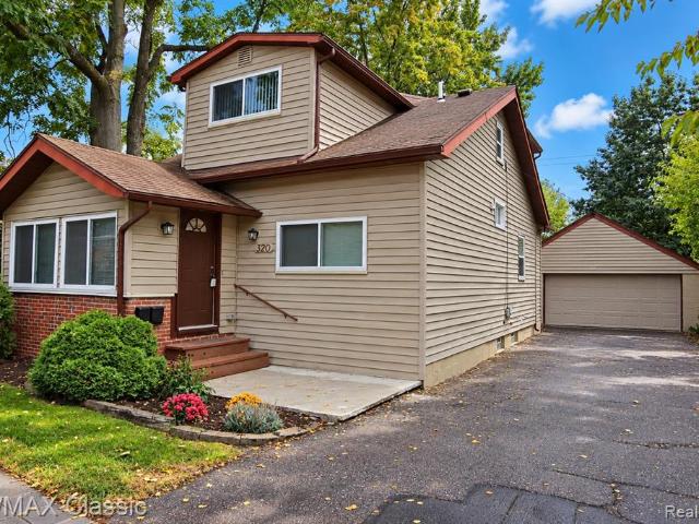 House for sale in Clawson, Oakland County