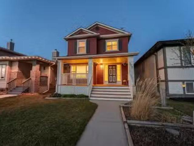 House for sale in Airdrie, Alberta