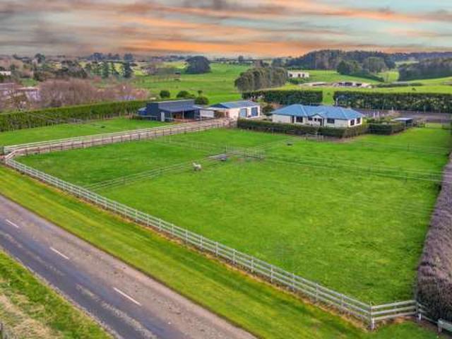 House for sale in Taranaki
