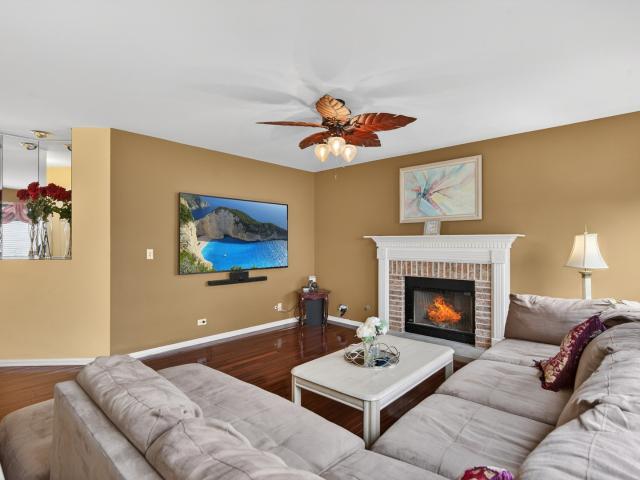 House for sale in Mchenry, Illinois