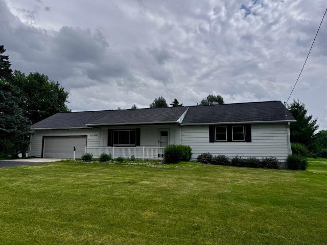 House for sale in Fox Lake, Wisconsin