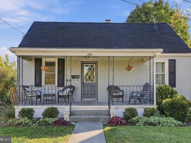 House for sale in Front Royal, Warren County