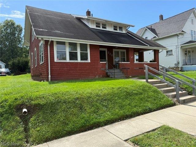 House for sale in Alliance, Stark County