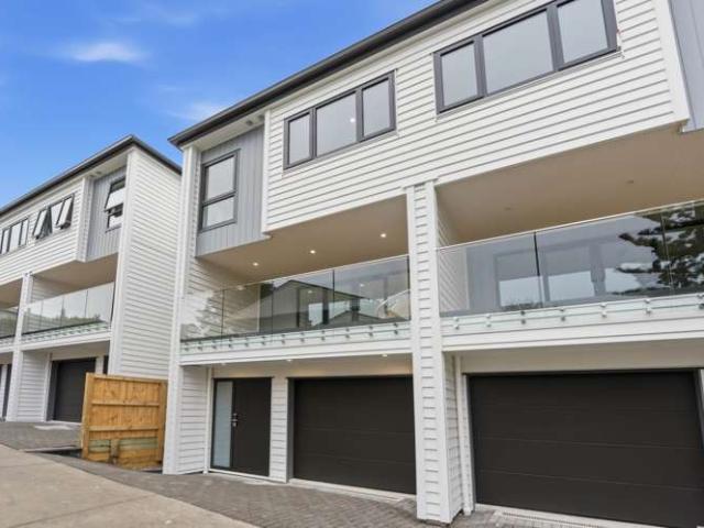 House for sale in Forrest Hill