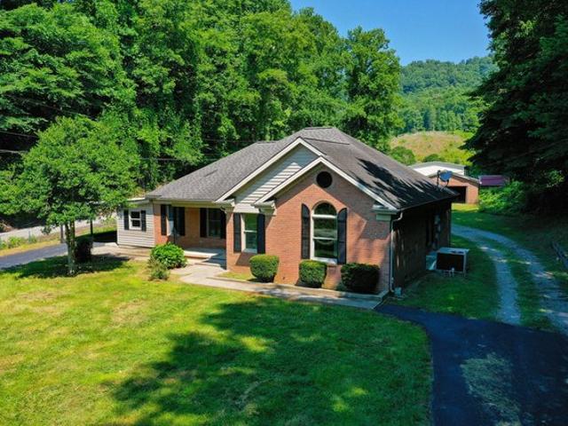 House for sale in Artemus, Kentucky